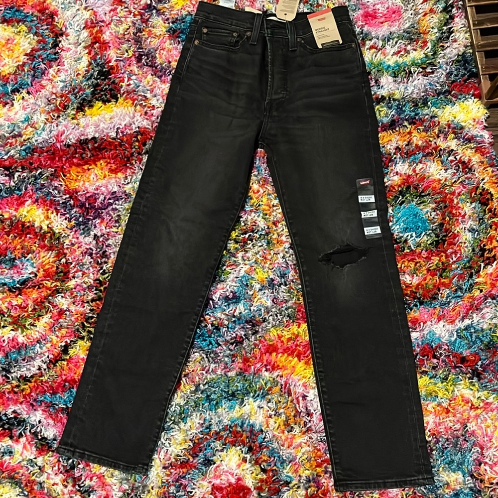 Levi’s women’s high-rise wedgie straight cropped jeans - cut & dry 27